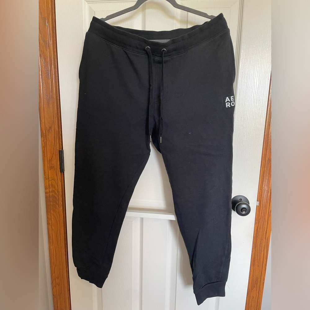 Men’s Aeropostale fleece logo sweatpants